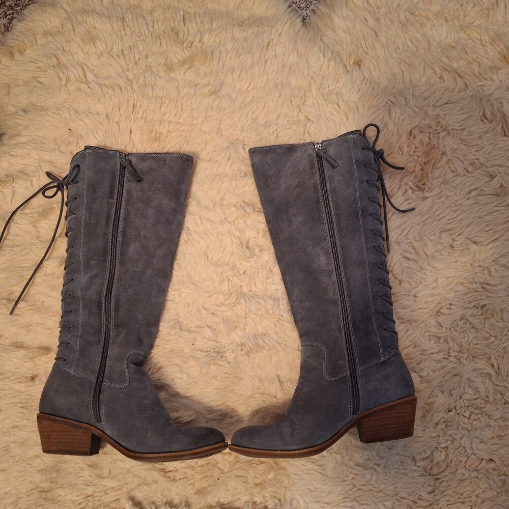 Gray Aqua Sofft Gray Suede Lace-up boots. Size 8.